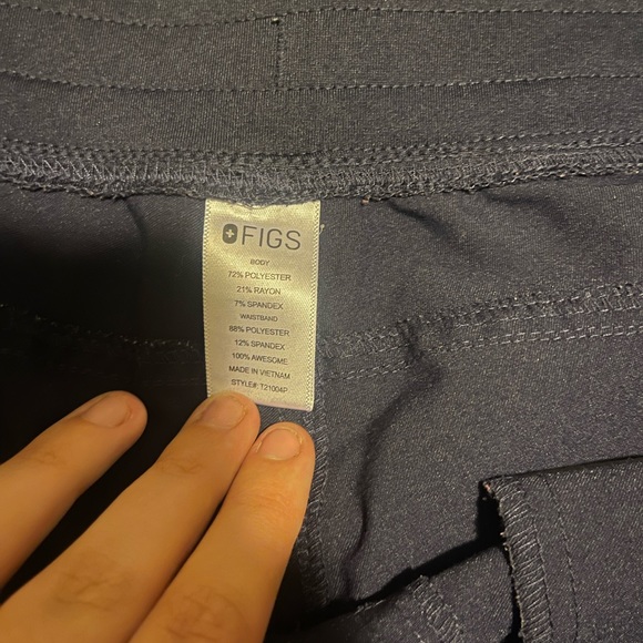 FIGS Scrub Bottoms Size M - Picture 3 of 5